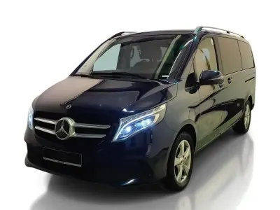 Gebraucht Mercedes V250 190 PS (139 kW) 2019 Blau Van / Kleinbus