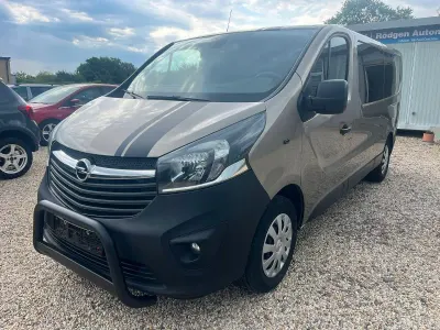 Gebraucht Opel Vivaro 145 PS (106 kW) 2018 Beige Van / Kleinbus