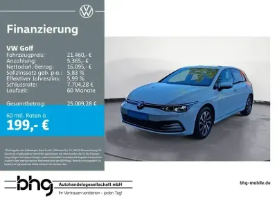 Używany VW Golf VIII IQ Drive 150 KM (110 kW) 2023 Biały Sedan/Limuzyna