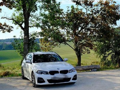Gebraucht BMW 318 M Sport 156 PS (114 kW) 2020 Weiß Kombi
