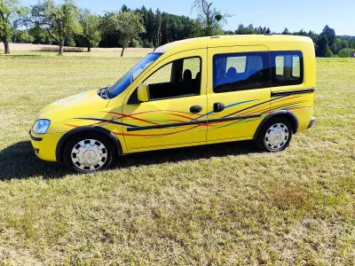 Gebraucht Opel Combo 2010 Gelb Van / Kleinbus