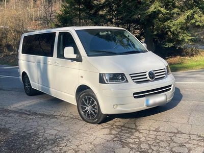 Usata VW Caravelle 174 CV (127 kW) 2008 Bianco Furgone