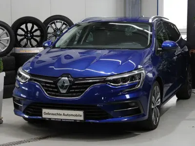 Gebraucht Renault Mégane II Intens 116 PS (85 kW) 2022 Blau Limousine