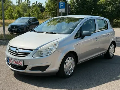 Gebraucht Opel Corsa 80 PS (58 kW) 2009 Silber Kleinwagen