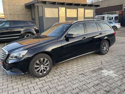 Mercedes E200