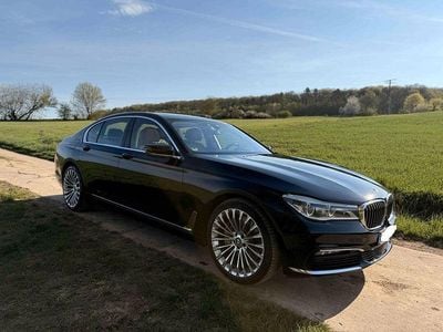 Occasion BMW 750 Luxury Line 449 PK (330 kW) 2016 Zwart Sedan