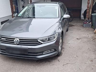 Gebraucht VW Passat 150 PS (110 kW) 2015 Grau Kombi