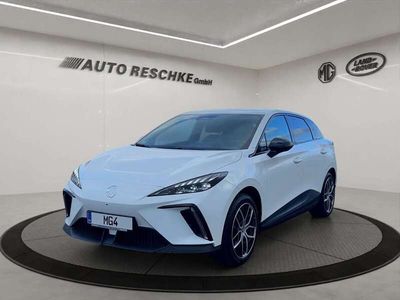 Dover white Gebraucht 2024 MG MG4 EV Luxury Kleinwagen | 41.990 €