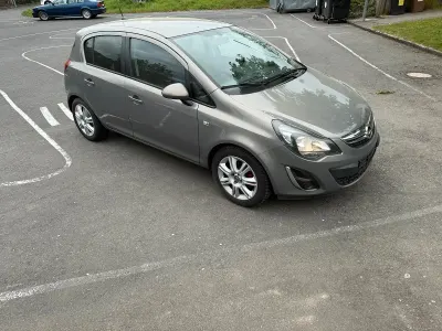 Gebraucht Opel Corsa Cosmo 101 PS (74 kW) 2014 Braun Kleinwagen