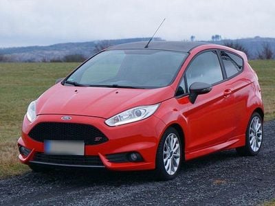 Gebraucht Ford Fiesta ST 182 PS (133 kW) 2014 Rot Kleinwagen
