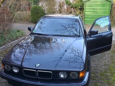 Gebraucht BMW 730 218 PS (160 kW) 1992 Schwarz Limousine