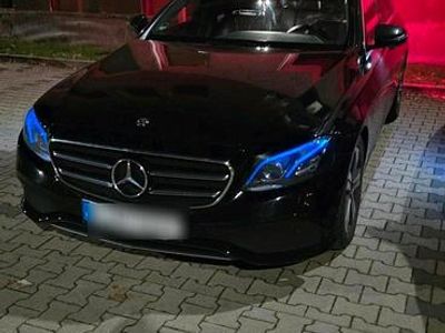 Mercedes E200