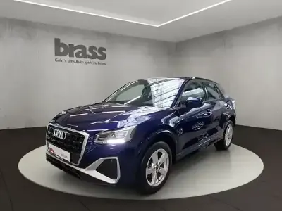 Używany Audi Q2 S-Line 150 KM (110 kW) 2023 Niebieski SUV