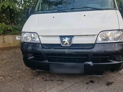 Gebraucht Peugeot Boxer 128 PS (94 kW) 2005 Weiß Van