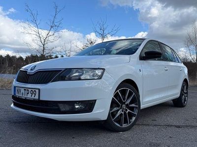 Gebraucht Skoda Rapid 105 PS (77 kW) 2015 Weiß Kleinwagen