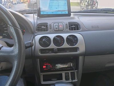 Gebraucht Nissan Micra 54 PS (39 kW) 2000 Grün Kleinwagen