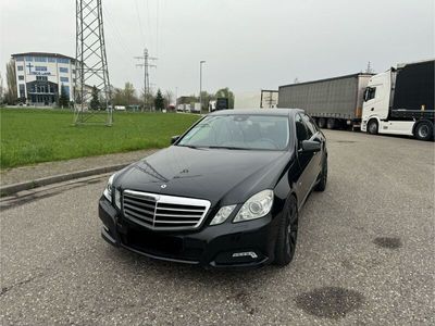 gebraucht Mercedes E250 E-Klasse Lim. E 250 CDI BlueEfficiency