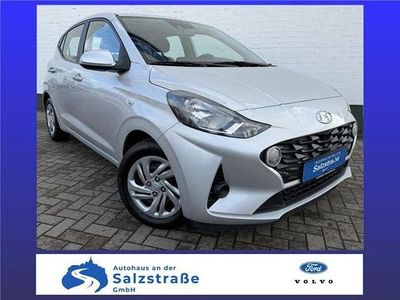 Gebraucht Hyundai i10 67 PS (49 kW) 2023 Silber Kleinwagen