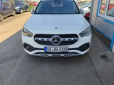Gebraucht Mercedes GLA180 Style 136 PS (100 kW) 2020 SUV