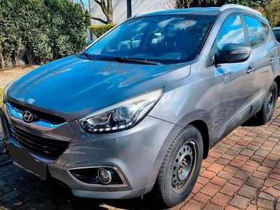 Gebraucht Hyundai ix35 Edition 140 PS (102 kW) 2015 Grau SUV