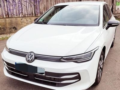 Gebraucht VW Golf VIII 150 PS (110 kW) 2025 Weiß Limousine
