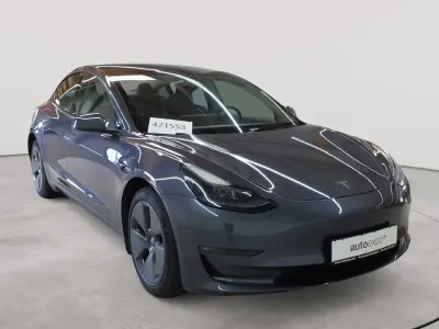 Gebraucht Tesla Model 3 366 kW (498 PS) 2022 Midnight silver metallic Limousine