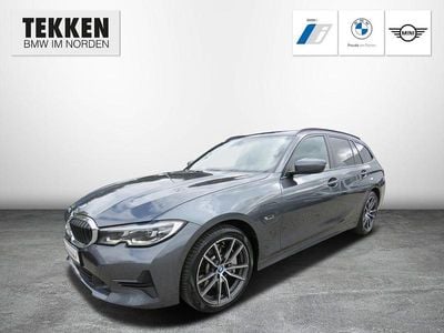 BMW 330e