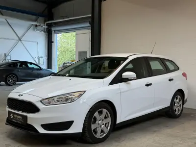 Gebraucht Ford Focus Ambiente 103 PS (75 kW) 2015 Weiß Kombi