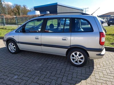 gebraucht Opel Zafira A Njoy Großraumlimousine 1.6 16V 101 PS / 7-Sitzer