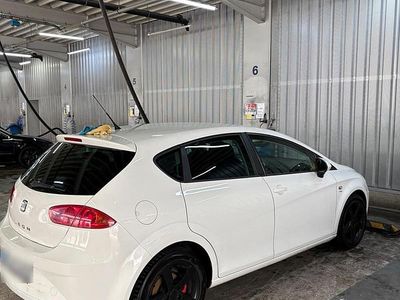 Usata Seat Leon 125 CV (91 kW) 2009 Bianco Utilitaria