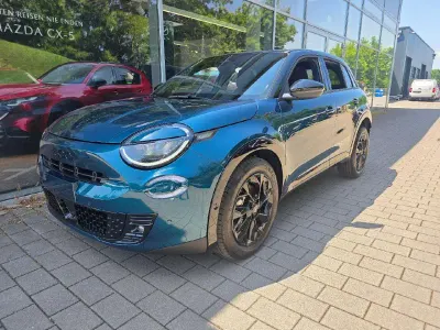 Neu Fiat 600 Sport 136 PS (100 kW) 2026 Mare grün SUV