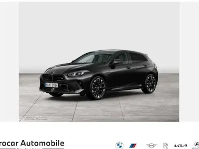 Używany BMW M135 Shadowline 300 KM (220 kW) 2025 Czarny Hatchback