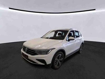 Gebraucht VW Tiguan Active 150 PS (110 kW) 2022 Weiß SUV