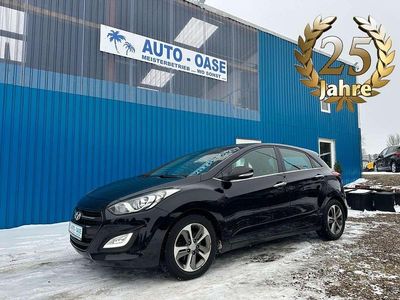 Gebraucht Hyundai i30 YES! 135 PS (99 kW) 2015 Schwarz Limousine