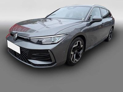 Second-hand VW Passat R-line 150 CP (110 kW) 2025 Gri Break