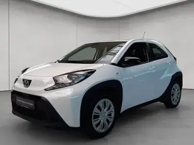 Brugt Toyota Aygo X X-play 72 HK (52 kW) 2023 Hvid SUV