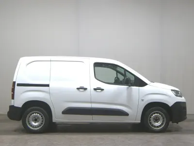 Gebraucht Citroën Berlingo 102 PS (75 kW) 2022 Weiß Van / Kleinbus