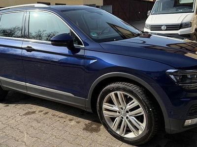 Second-hand VW Tiguan Highline 190 CP (139 kW) 2017 Albastru SUV