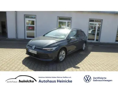 Gebraucht VW Golf VIII Life 150 PS (110 kW) 2024 Grau Kombi