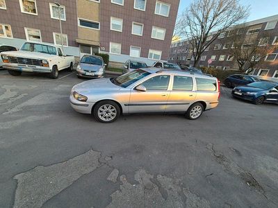 Gebraucht Volvo V70 163 PS (119 kW) 2002 Silber Kombi
