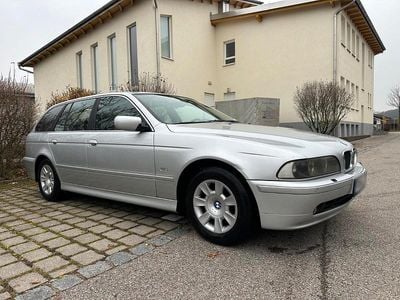 Gebraucht BMW 525 192 PS (141 kW) 2003 Silber Kombi