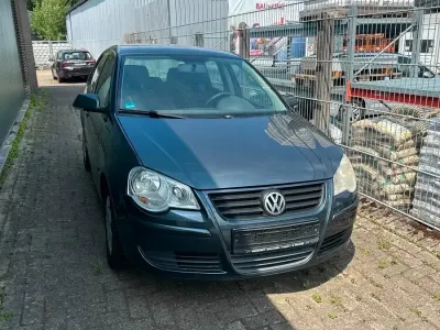 Gebraucht VW Polo 75 PS (55 kW) 2008 Grau Kleinwagen