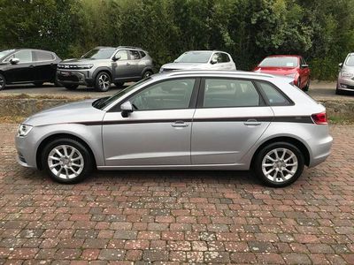 Gebraucht Audi A3 Attraction 125 PS (91 kW) 2014 Silber Limousine