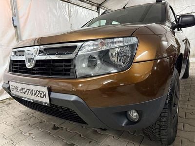 Braun Gebraucht 2011 Dacia Duster Lauréate SUV | 5.890 € (Guter Preis)