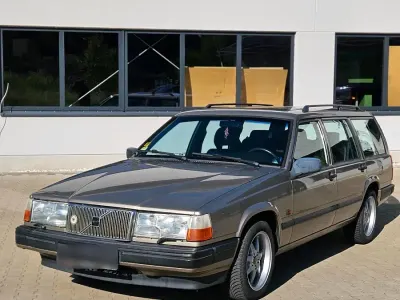 Gebraucht Volvo 940 122 PS (89 kW) 1994 Gold Kombi