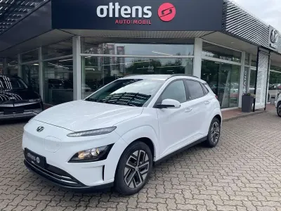 Gebraucht Hyundai Kona Edition 30 100 kW (136 PS) 2022 Polar white / sol SUV