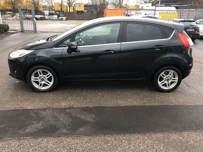 Schwarz Gebraucht 2013 Ford Fiesta Limousine | 3.650 € (Fairer Preis)