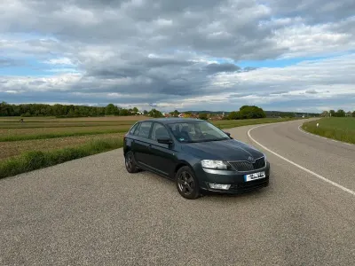 Gebraucht Skoda Rapid 86 PS (63 kW) 2015 Grau Kleinwagen