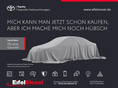 Gebraucht Toyota Yaris Advance 116 PS (85 kW) 2021 Warm gold metallic, dach schwarz Kleinwagen