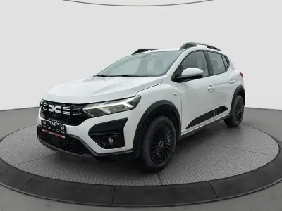Używany Dacia Sandero Stepway 91 KM (66 kW) 2023 Biały Sedan/Limuzyna